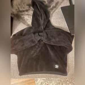 ADIDAS ESSENTIALS+ FLUFFY TEDDY HOODIE